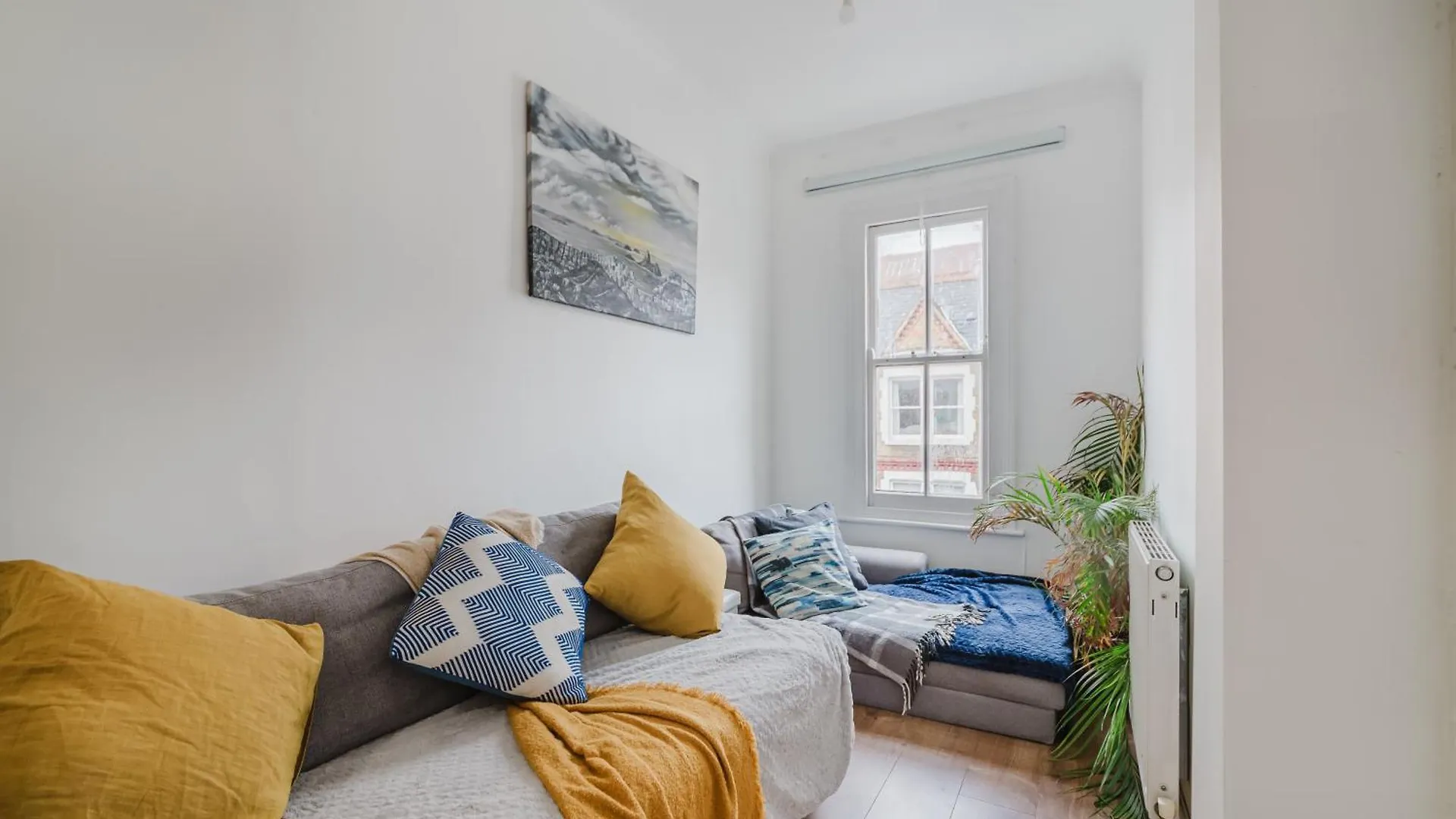 Elephant & Castle 2 Bed Hammock Hangout London United Kingdom