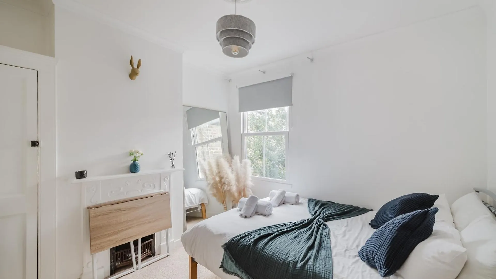 Elephant & Castle 2 Bed Hammock Hangout London Apartment